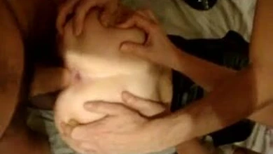 Толстый муж ебёт раком пышнозадую чужую жену, а следом выдерут и его жёнку…