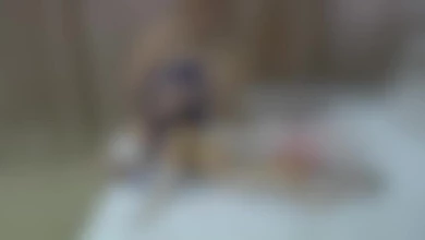 Муж разрешает изменить только с девкой. Жена устроила безумный лесбийский секс у него на глазах.